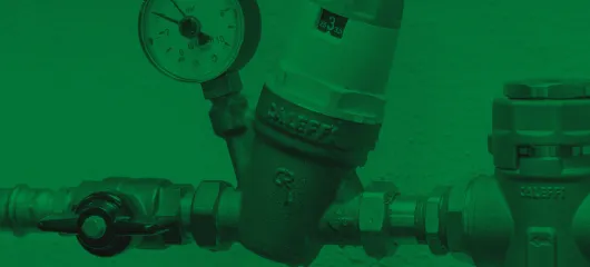 Eficiência e pressão nas instalações hidrossanitárias: como controlar a pressão, simplificar a manutenção e minimizar o risco de fugas?